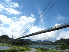 水の郷大つり橋