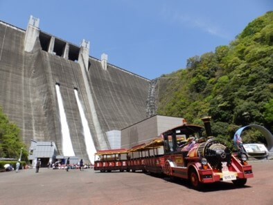 平成30年度宮ヶ瀬ダム観光放流・フーチング階段開放