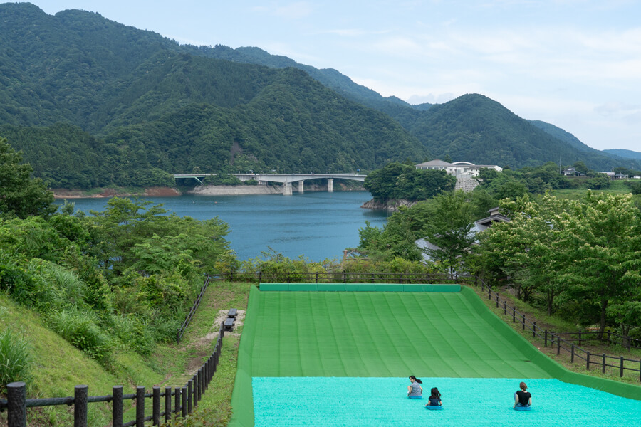 グラススライダー 遊覧船がリニューアル Br 乗り物で楽しむ宮ヶ瀬湖 宮ヶ瀬湖 宮ヶ瀬湖 神奈川やまなみ五湖navi