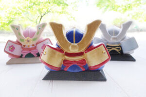 こどもの日を楽しむ特別メニュー♪ぬりぬりカラフルおえかきカブト